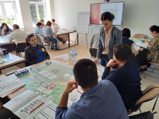 WORKSHOP-UL INFORMATIV „JOCURILE DE AFACERI”