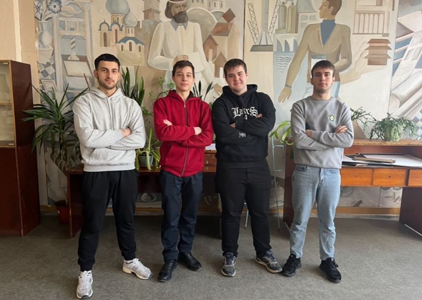 𝐄𝐥𝐞𝐯𝐢𝐢 𝐂𝐨𝐥𝐞𝐠𝐢𝐮𝐥𝐮𝐢 𝐏𝐨𝐥𝐢𝐭𝐞𝐡𝐧𝐢𝐜 – 𝐚𝐦𝐛𝐚𝐬𝐚𝐝𝐨𝐫𝐢 𝐚𝐢 𝐬𝐜𝐡𝐢𝐦𝐛ă𝐫𝐢𝐢 𝐯𝐞𝐫𝐳𝐢!